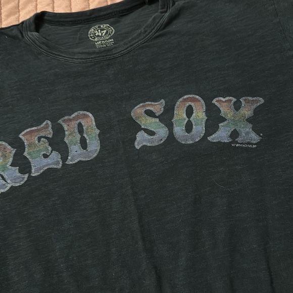 Pride Red Sox Tshirt - Picture 4 of 4